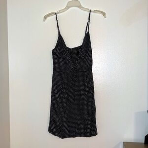 Dress - Deep v with tie - size XS black and white dress